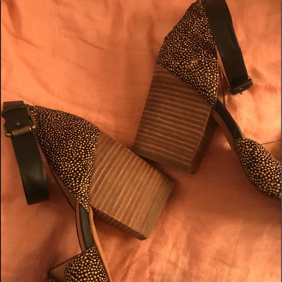 Heels - Picture 3 of 10